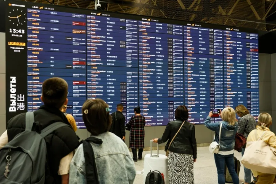 Dronlar Moskvada bütün hava limanlarını bağladı