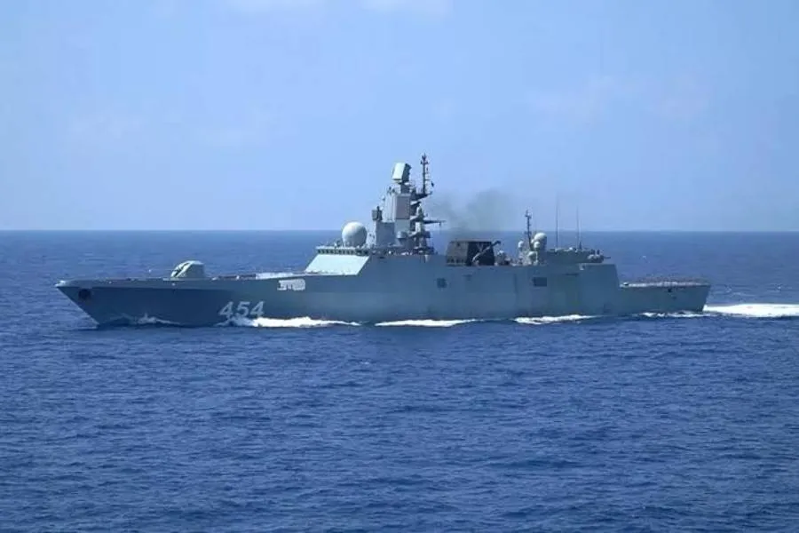 Россия нанесла удар по судну с грузом для ВСУ в Чёрном море