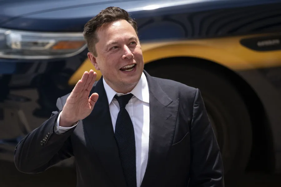 Musk: “They are the scum of humanity”