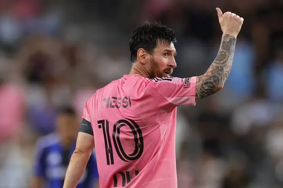 “Qızıl top” mərasiminə sayılı saatlar qalmış Messi ilə bağlı xəbər