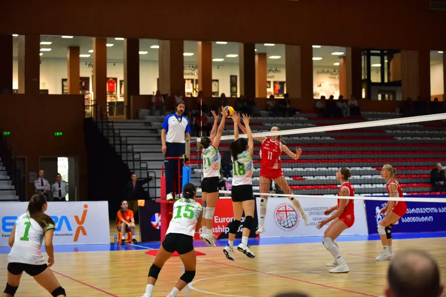 Azərbaycan millisi Gürcüstanı öz meydanında məğlub etdi — 3
