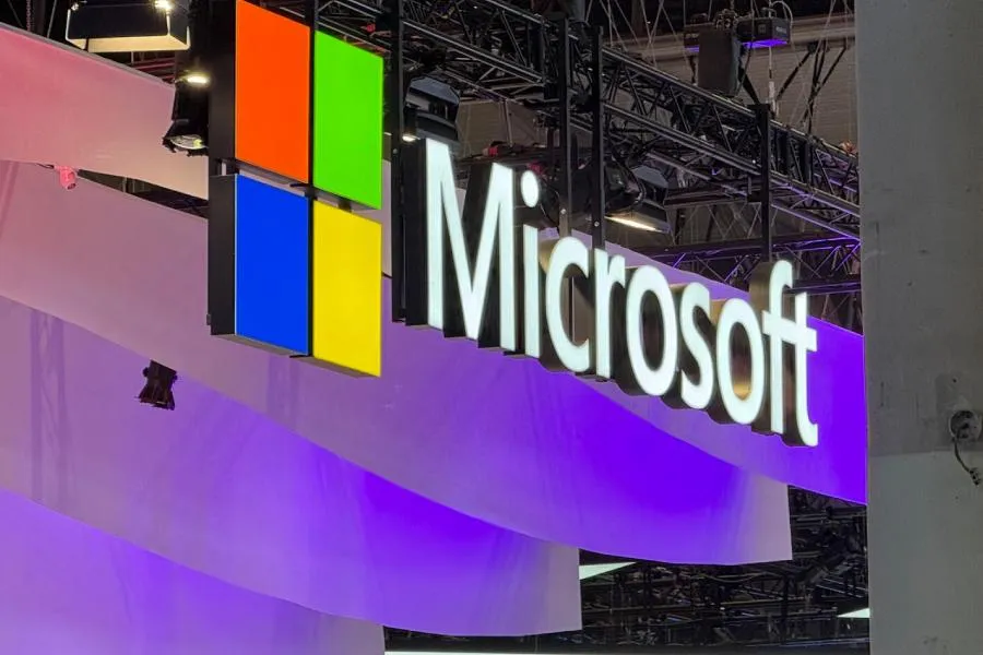 "Microsoft" 60 min əməkdaşa "qapını göstərdi"