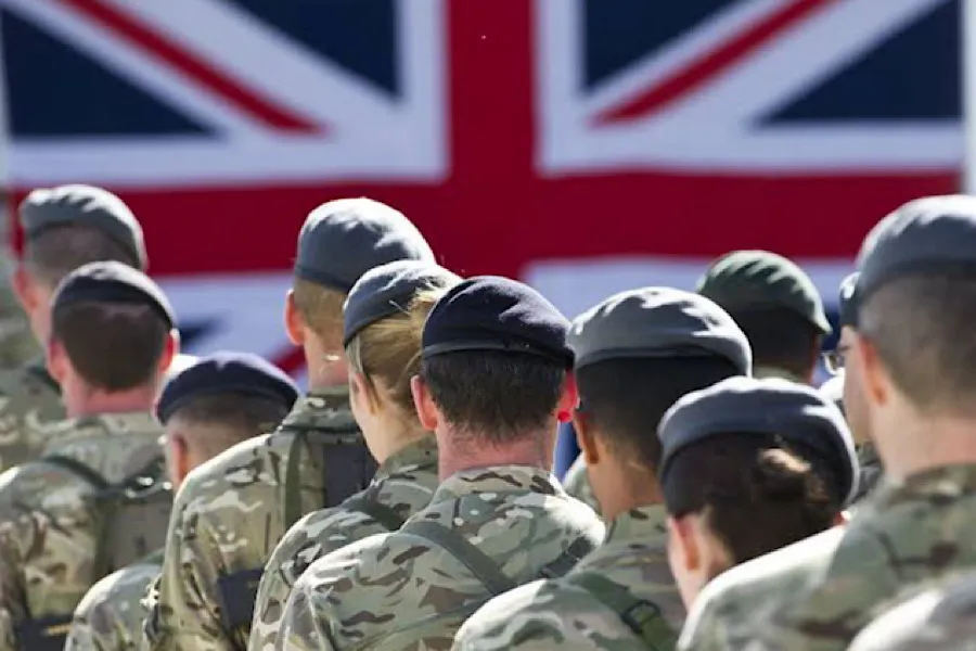 Britaniyada müharibə qorxusu: Əhali kütləvi şəkildə hazırlığa başladı