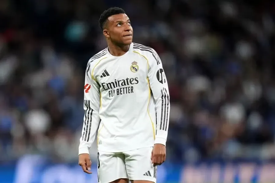 Mbappe qalmaqallı memə görə peşmanlığını açıqladı