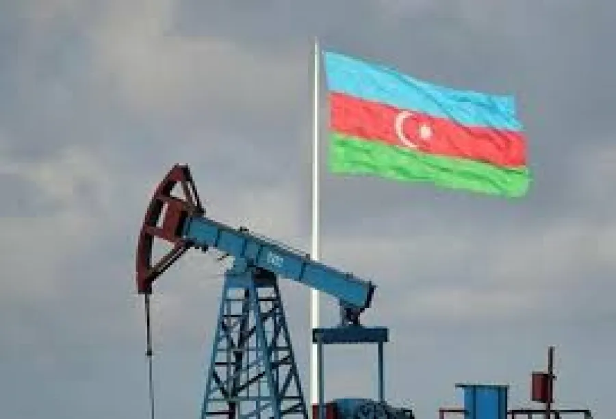 Цена азербайджанской нефти снизилась более чем на 5 долларов