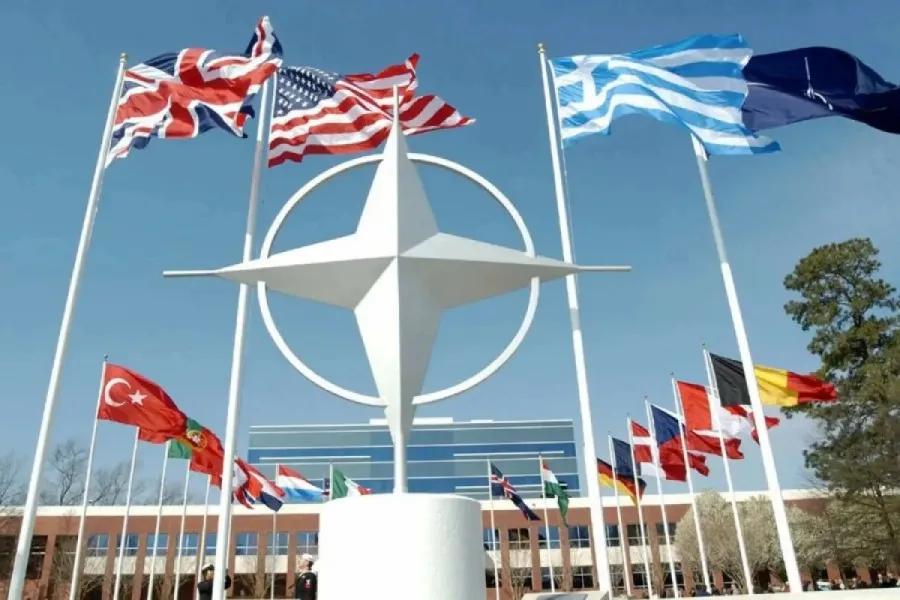 NATO ölkələri Rusiyaya qarşı savaşa bəhanə axtarır