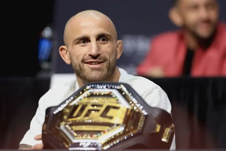 UFC çempionundan karyerası ilə bağlı qorxulu açıqlama!