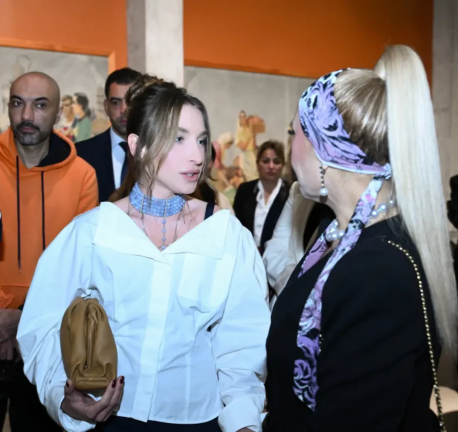 Leyla Əliyeva və Alyona Əliyeva sərgi açılışında – FOTOLAR — 20