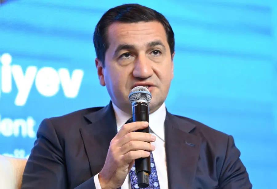 Hikmət Hacıyev: Azərbaycan öz hekayəsini yenidən yazır