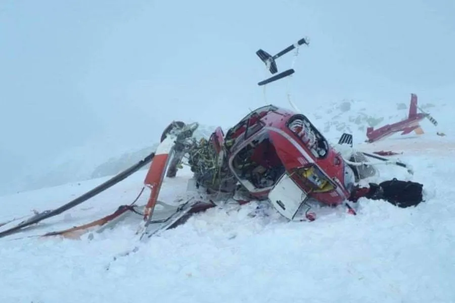 Əlverişsiz hava faciəyə səbəb oldu - Himalayda helikopter qəzaya uğradı