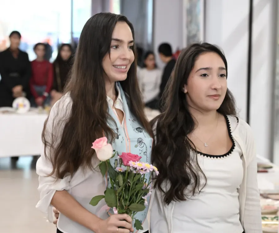 Leyla Əliyeva ADA Məktəbində keçirilən festivalda - RƏNGLİ ANLAR — 7