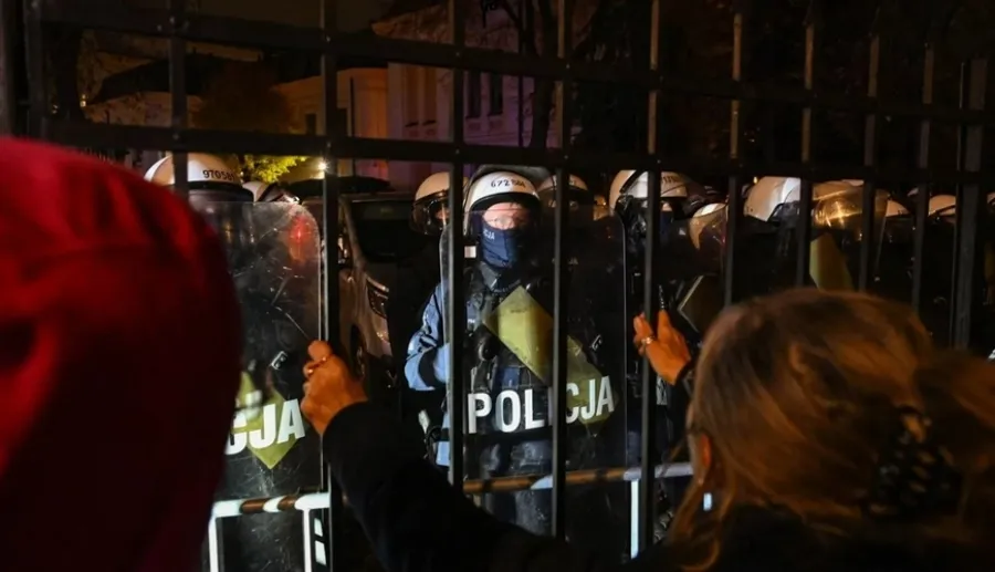 Polşa prezidenti təcili müşavirə çağırdı - YENİLƏNDİ